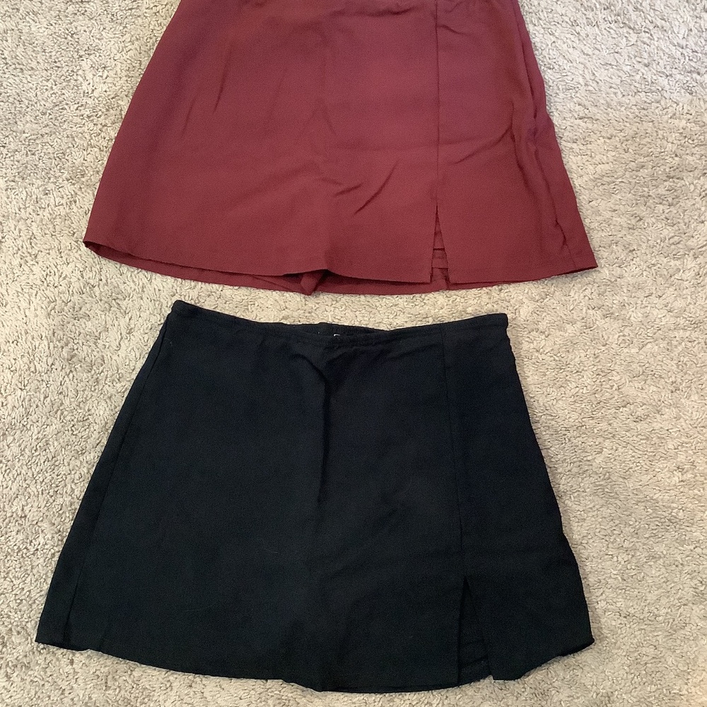 2 for the price of 1 Squarts Black and Maroon